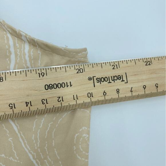 Zenergy by Chicos Neema Desert Printed Vest - Picture 5 of 7